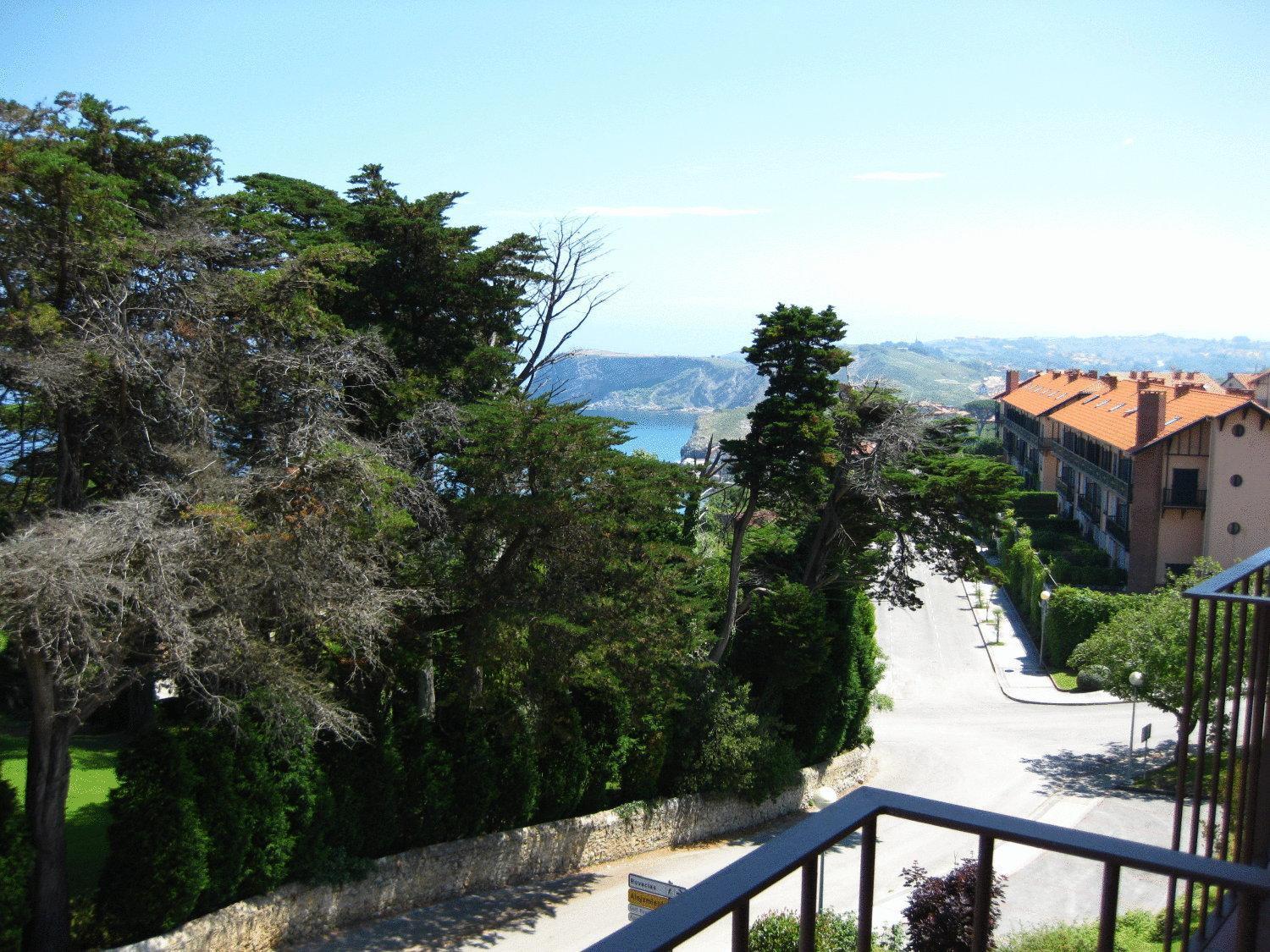 Apartamentos Mar Comillas Luaran gambar