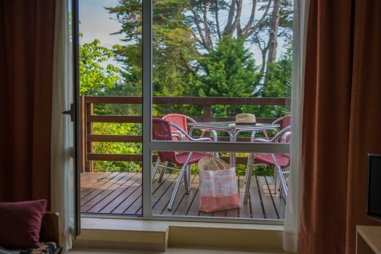Apartamentos Mar Comillas Luaran gambar