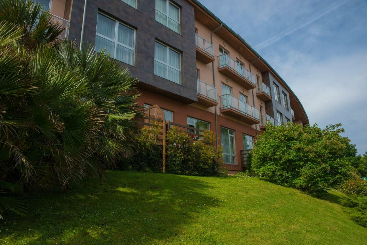 Apartamentos Mar Comillas Luaran gambar